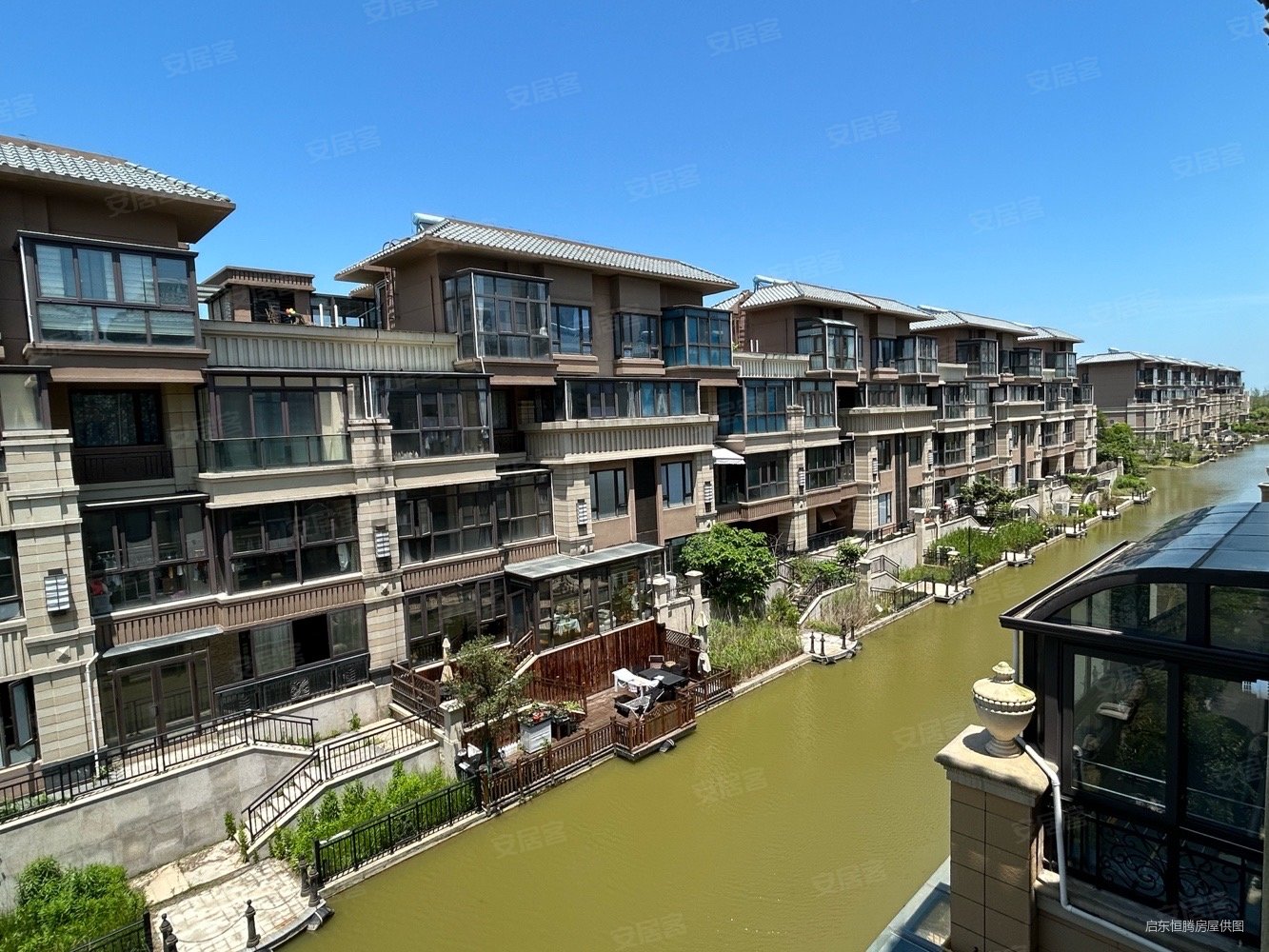 恒大海上威尼斯(别墅)4室2厅2卫192㎡南205万