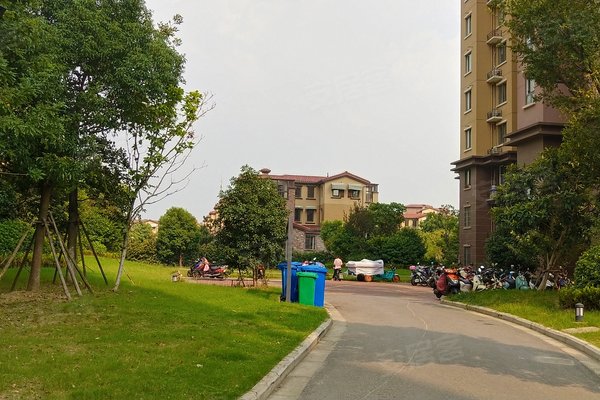 不足,常发香堤澜湾怎么样,常发香堤澜湾周边房产中介经纪人评价-苏州