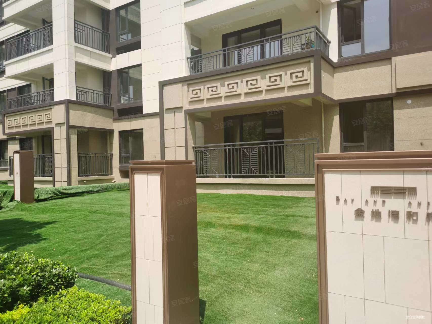 金地湾和府一楼下跃自家三层送花园海底隧道直通大连