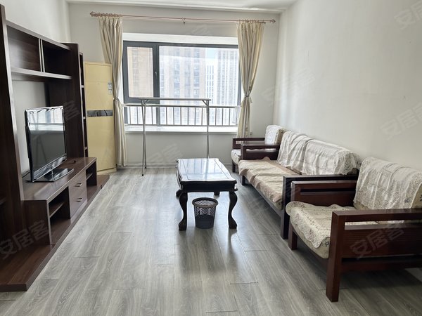 万达旁 万海华府两室 紧邻文化中心 开发区一大街 金街 泰达