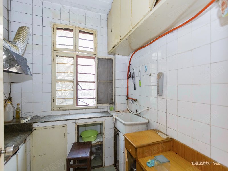 狮山枫津新村朝南2房满五出行方便赠送花园