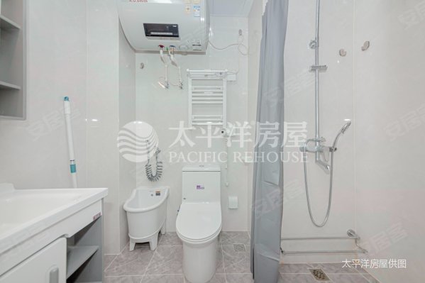 上海诗林(公寓住宅)1室1厅1卫49.61㎡南160万