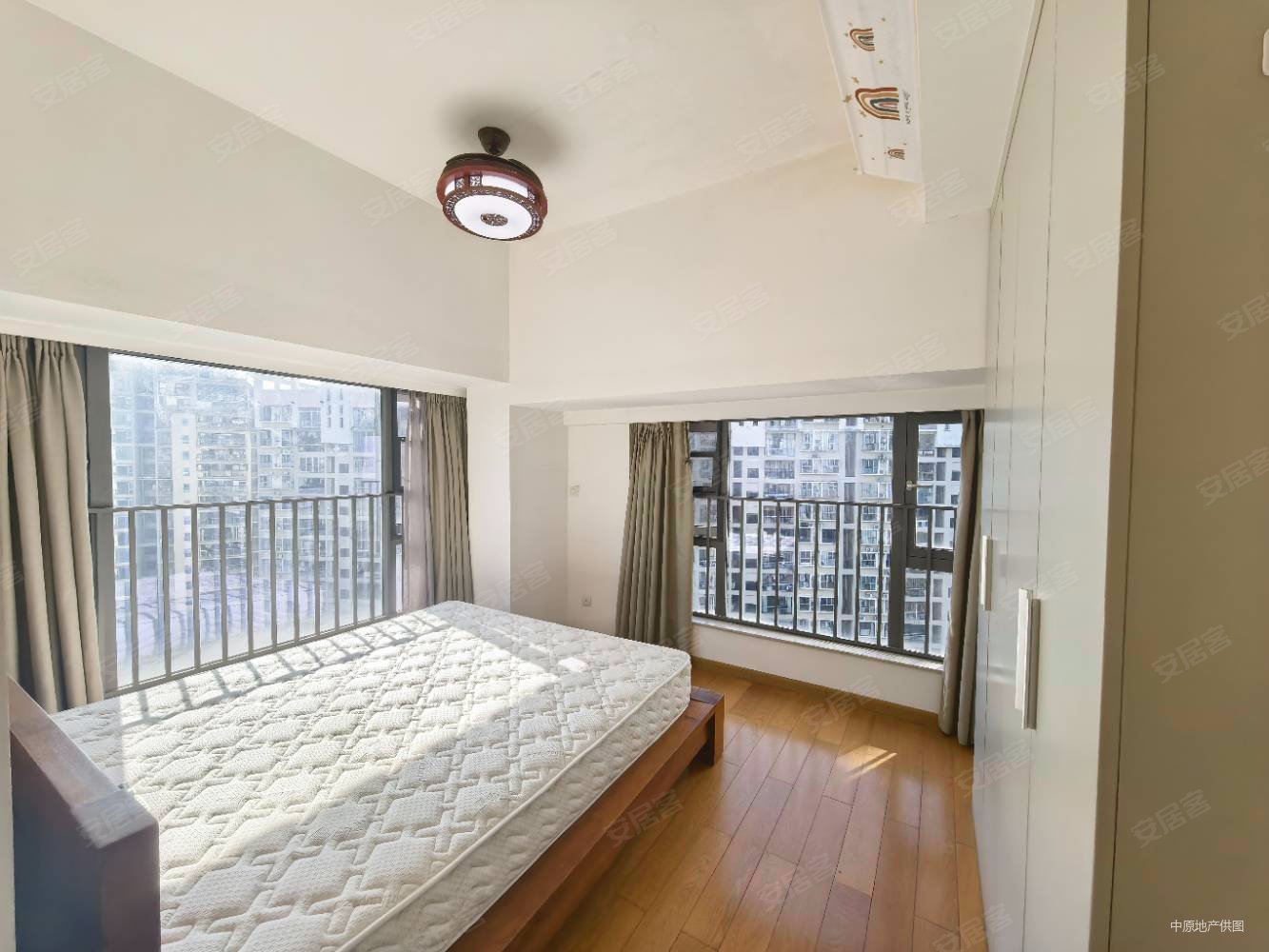 十五峯花园3室2厅2卫87.29㎡南760万