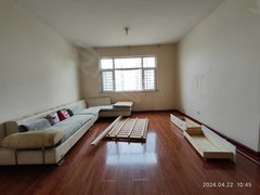 吕梁孝义城区市中心117平米！三室两厅两卫简单装修！出租房源真实图片