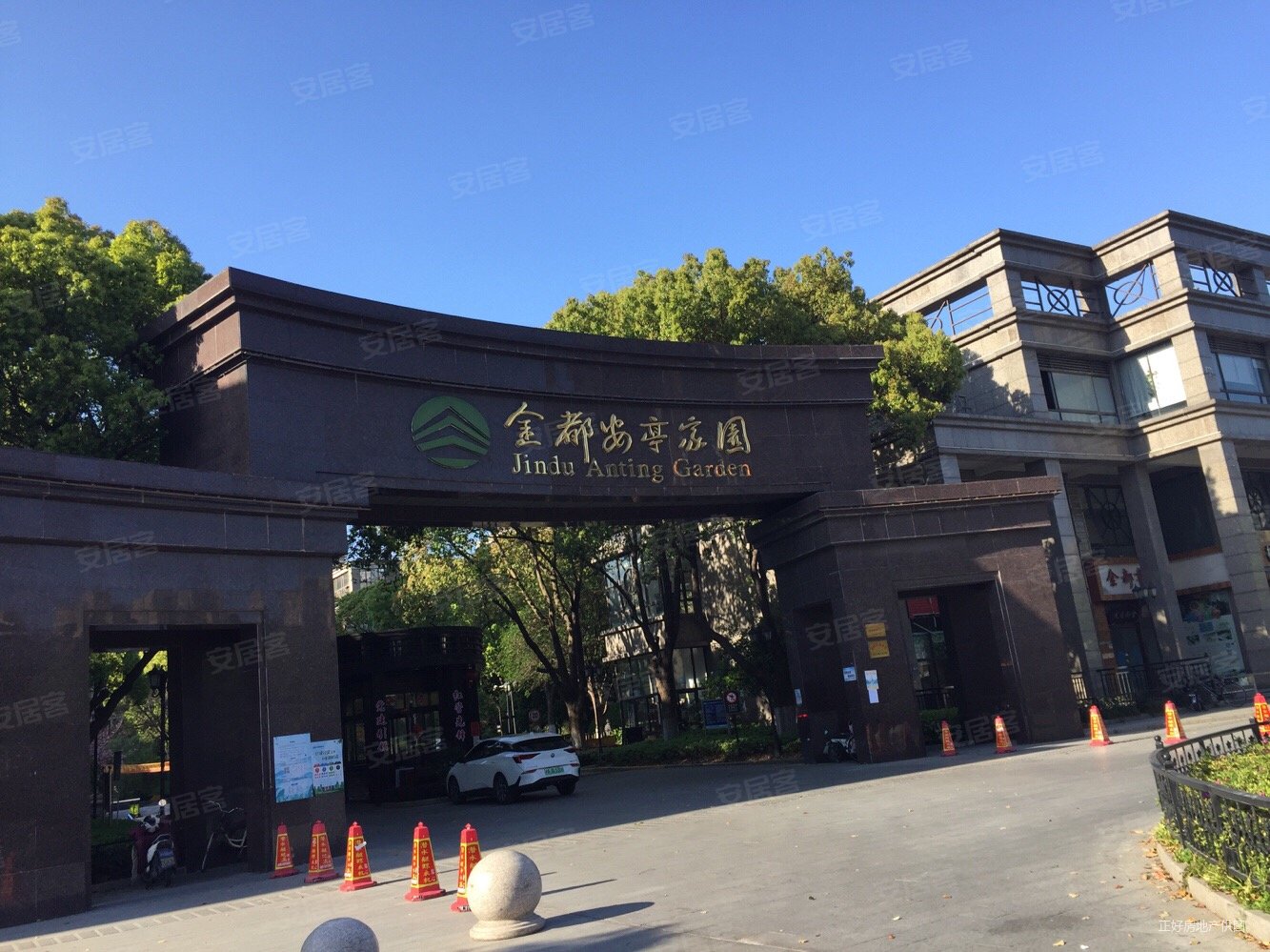 兆丰地铁800米金都安亭家园3房精装修急售306万