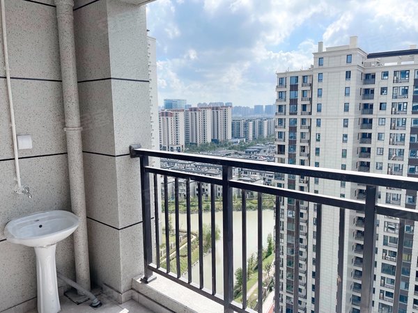 嘉兴秀洲新城街道香榭水岸个人房东!