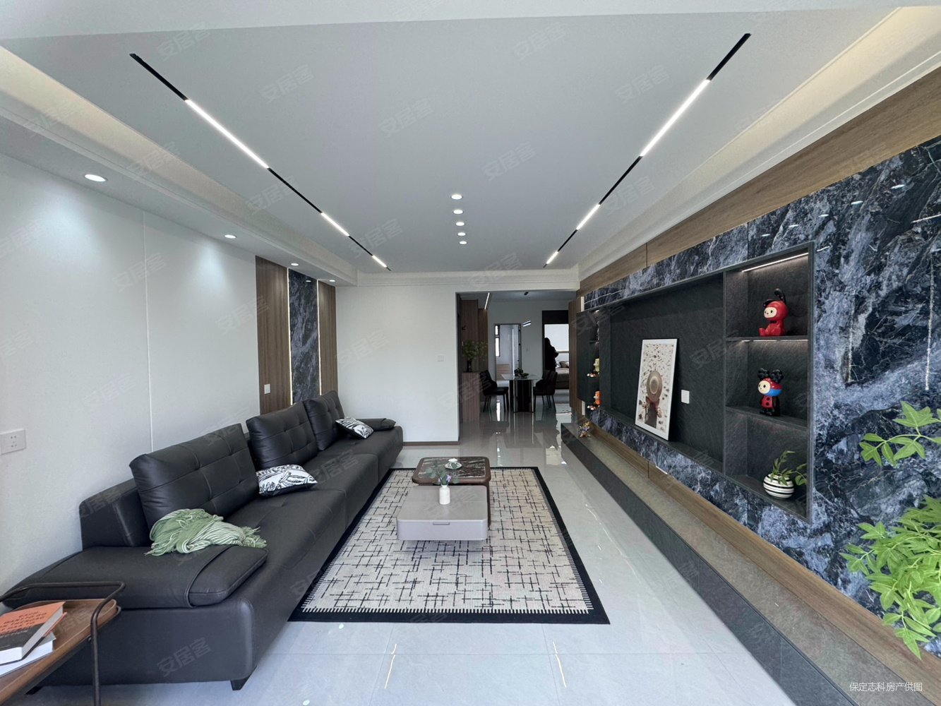 维多利亚夏郡3室2厅2卫137.1㎡南北105.8万