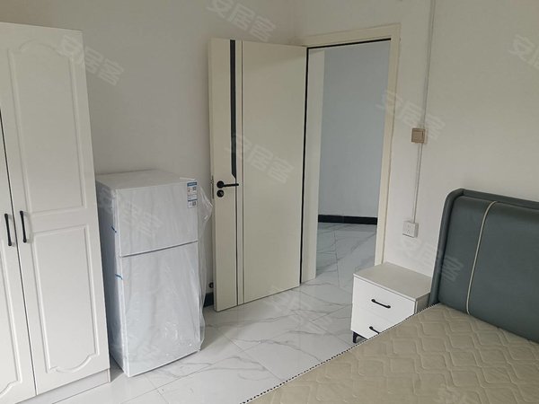 【多图】元洪花园,五一广场租房,五一广场旁无中介单间出租带外卫1400