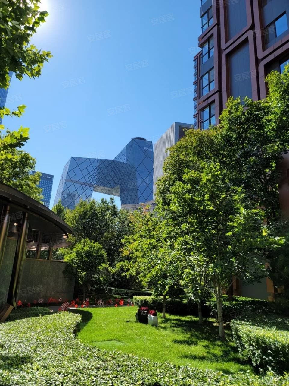 首创禧瑞都1室1厅1卫96.61㎡东1020万