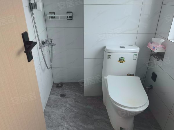 深圳光明公明时间谷创意大厦钟表基地3房出租 家私齐全环境优美 尖岗湖旁 随时看房出租房源真实图片