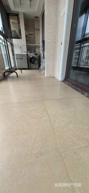 龙山众安山水苑3室精装送品牌家具家电户型方正配套齐全