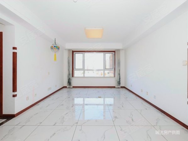 墨香郡中间楼层套三双卫南北户型精装修位置好拎包入住