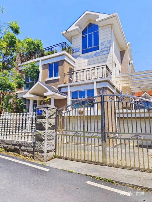 普瑞斯堡大花园独栋别墅 双露台 双车库 高位视野风景佳