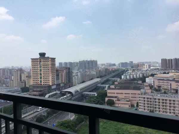 深圳宝安塘尾凤城花园近11号线桥头地铁站800米 福永凤城花园 一房一