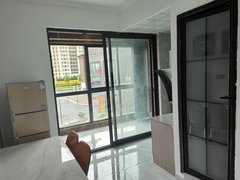 湖州德清德清市区靠近银泰城，拎包入住，应有尽有，交通方便出租房源真实图片
