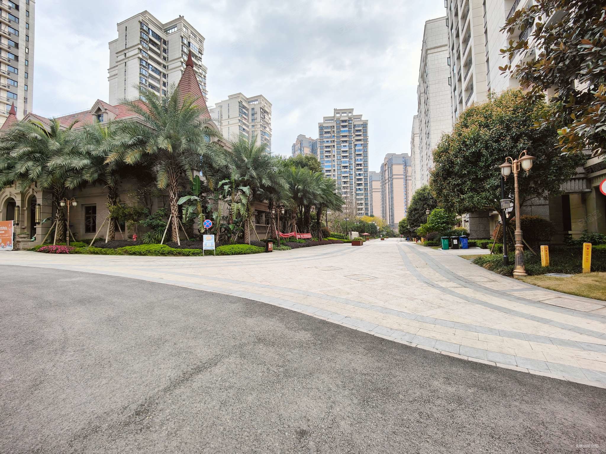 恒大天府城邦二期双卫生间楼层好楼龄新满二商品房