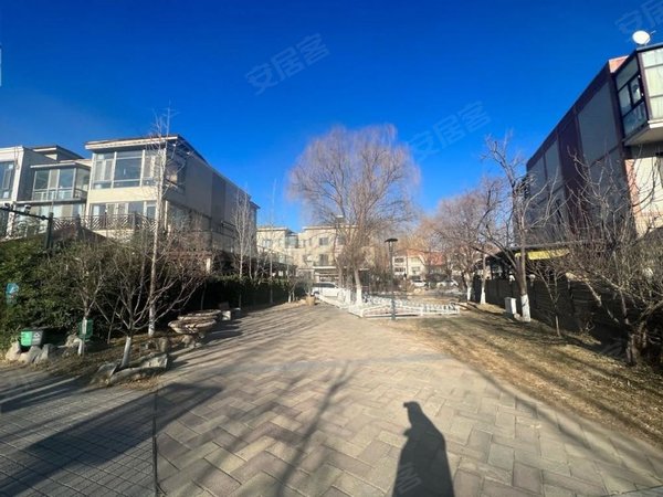 北京朝阳双桥康城花园别墅私家花园 康城花园别墅 一层自带卧室房