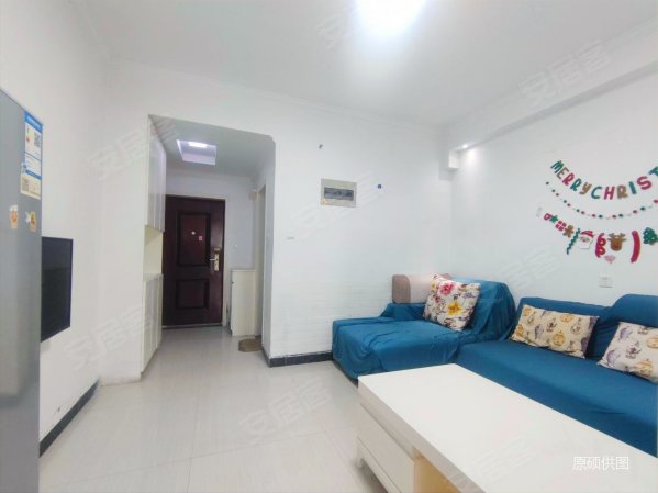 旭日龙园标准一室一厅带圆弧落地阳台看房效果很不错