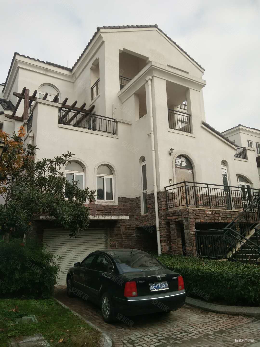 千灯逸墅欧式别墅大双拼双露台赠送102平全明地下