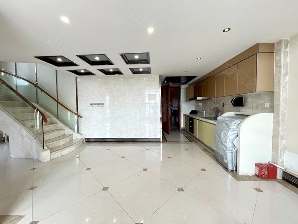 北京路地铁 金润铂宫复式三房105方 商住两用 可办执照,越秀租房-广州