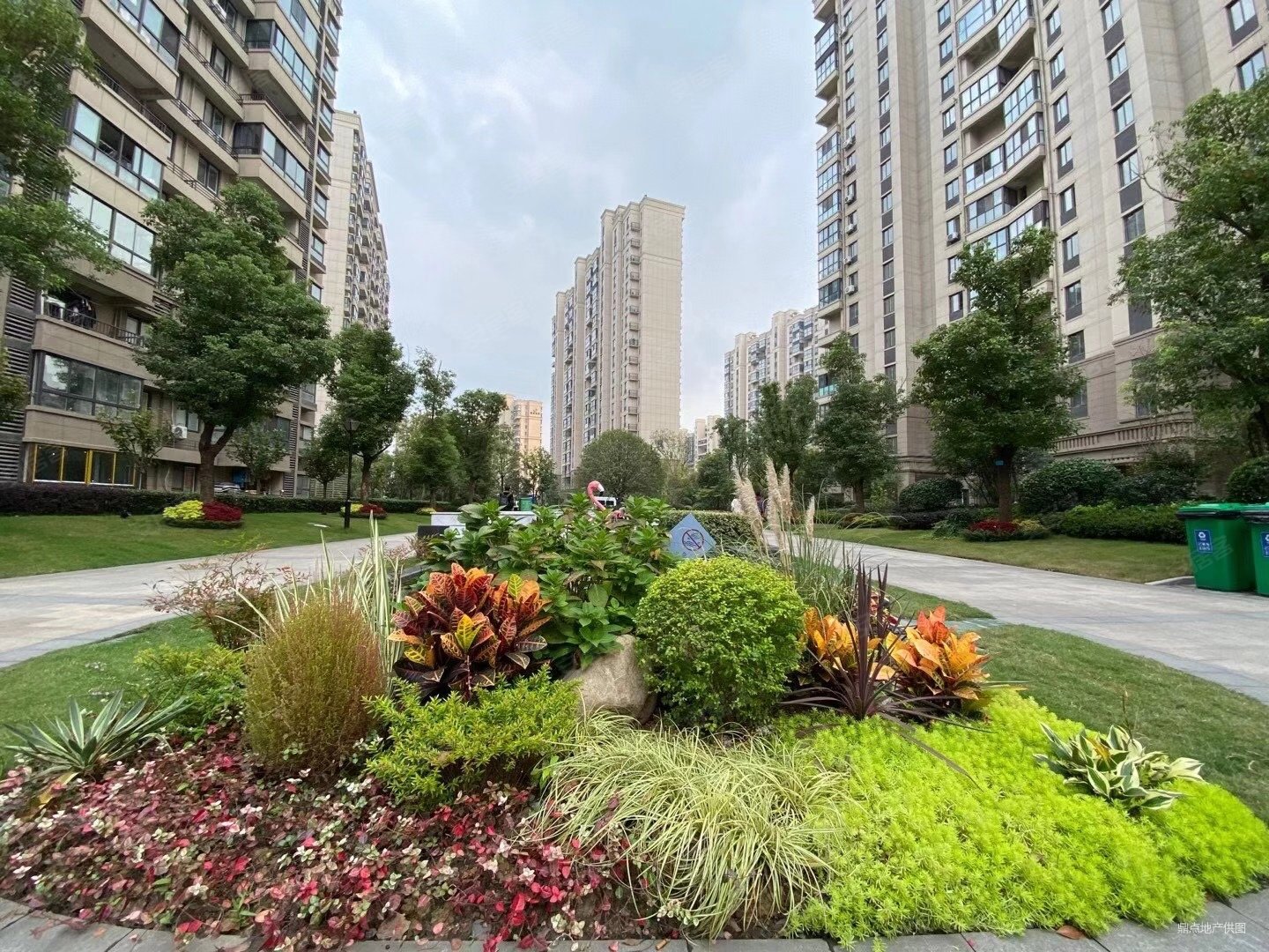 招商兰溪谷 新出好房 采光好 满五   浦外中   急售