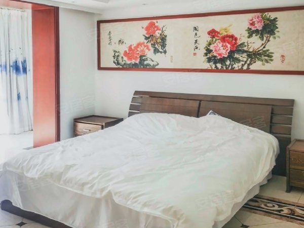 西山独栋京香花园 大双拼面积900平门口6个车位可两套一起租