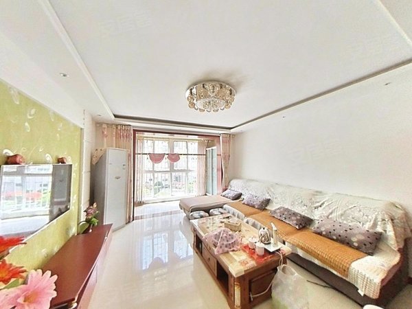 青岛即墨开发区龙山花园创智新区 靠近鹤山路 门口就有公交车 停车