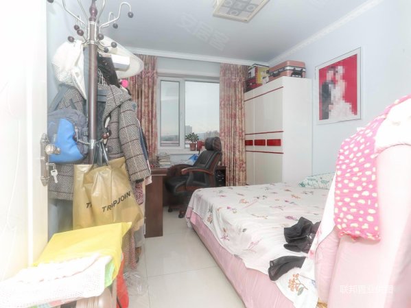 富城家园 产权清晰 中间楼层采光好 商圈成熟 满五