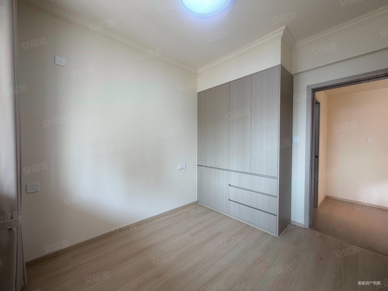 五矿万境水岸(公寓住宅)4室2厅2卫151㎡南北59.8万