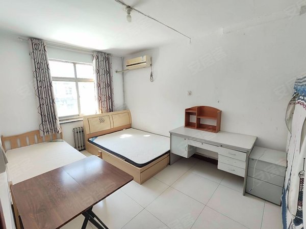 济南历城洪家楼山东大学老校第二宿舍洪家楼 山东大学宿舍 一室一厅