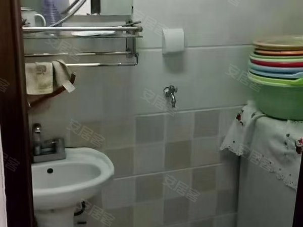 阜新海州新华路双跃小区月交中医院千盛附近二楼两室一厅有家电每月900长租议出租房源真实图片