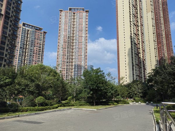 沈阳大东东中街龙溪花园短租 龙溪花园 东中街地铁口 大悦城 龙之梦