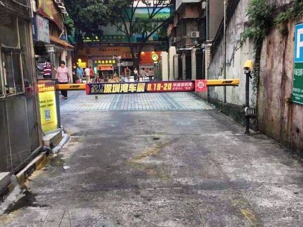 深圳罗湖黄贝岭华丽花园5号线黄贝岭地铁站附近公寓出租近地铁近罗湖