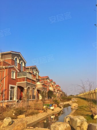 新慧金水岸别墅楼上楼下4层 双凤湖畔 天然氧吧 环境优美