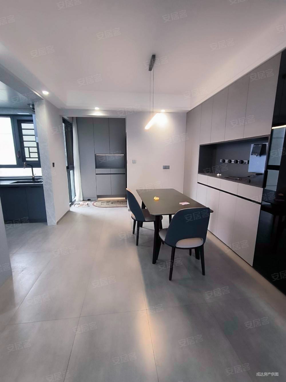 海馨嘉园3室2厅2卫134㎡南北105万