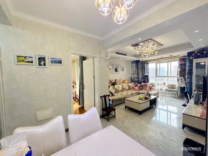 金辉c园2室1厅1卫84.35㎡南北129万