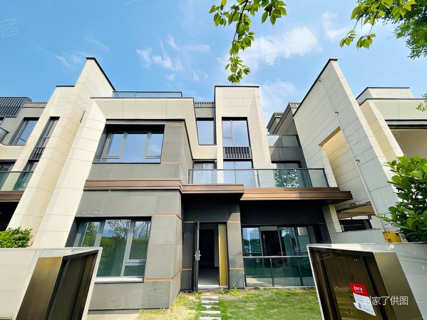 壹江郡江峯墅5室3厅4卫389㎡南北623万