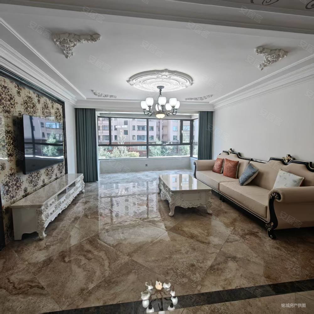 富丽华庭4室2厅1卫182.01㎡南北92.5万