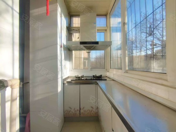 包头青山九星电子大厦邻圃道街坊邻圃道  锦林花园  2楼  家具家电齐全  二楼出租房源真实图片