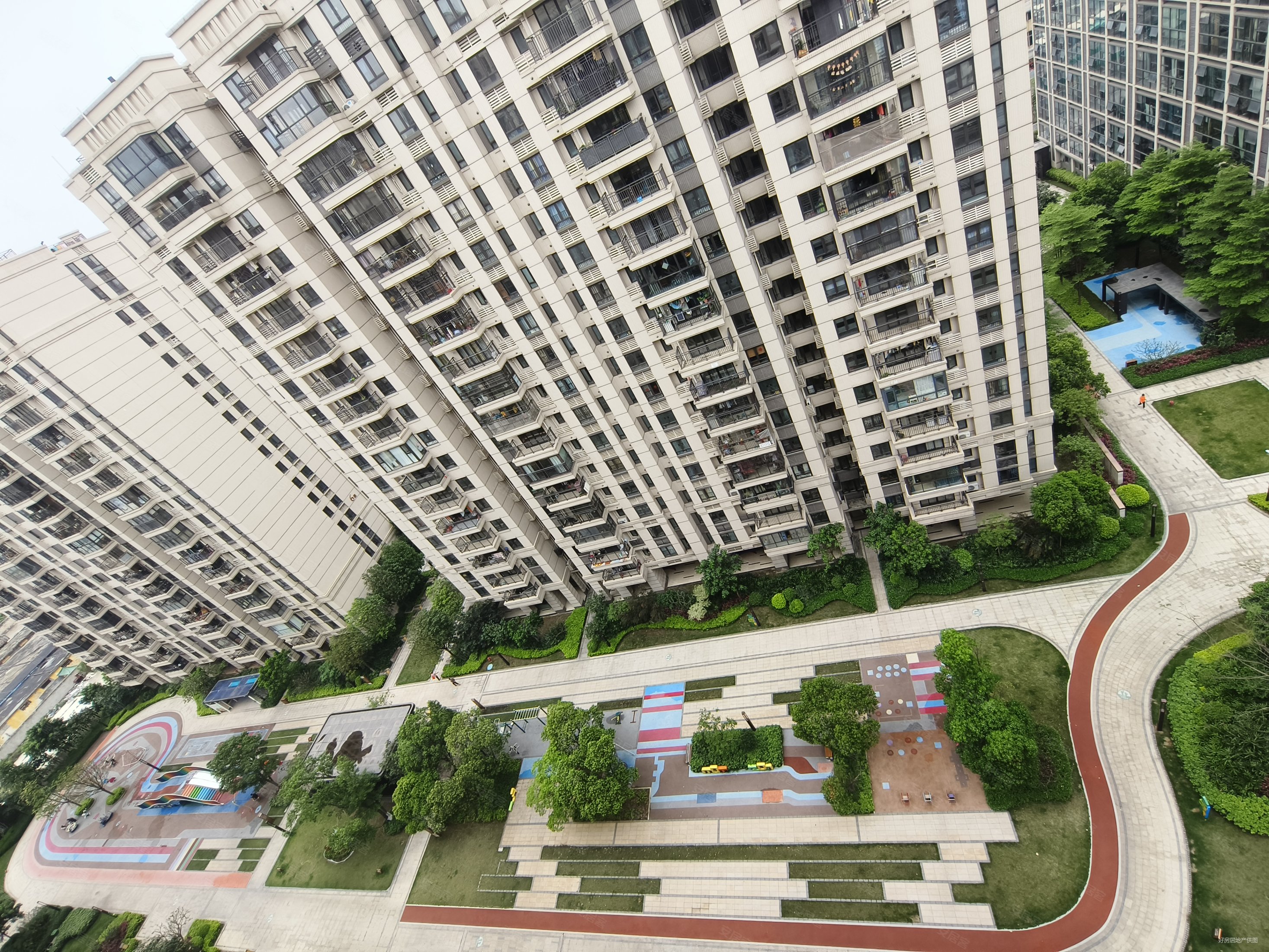 灯湖西旭辉公元精装三房高层南向看花园五年随时看房