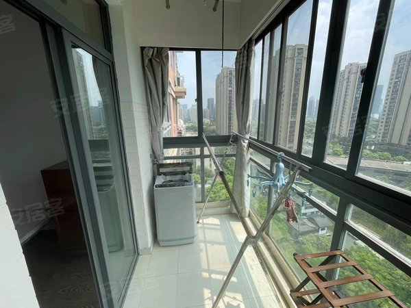 杭州上城景芳三堡北苑4号线景芳地铁站三堡北苑精装两室朝南 天虹银泰