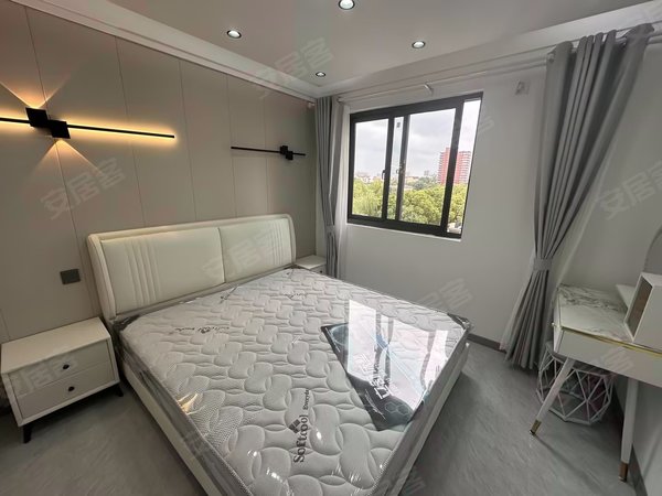 上海闵行春申尚优玛特(沪光路)15号线|双柏路|地铁口附近||整租一室户