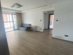 衢州柯城南区城南印象,三室两厅两卫,清爽装修,拎包入住,带车位出租房源真实图片