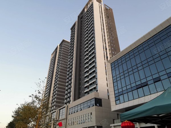 深圳光明光明招商智慧园光明凤凰城精装两房两厅两卫 拎包入住出租