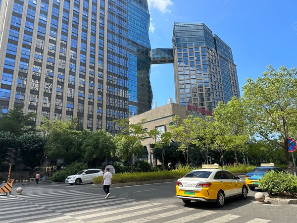 福州晋安东二环保利香槟国际东泰禾商场对面地铁口独门独户单身公寓