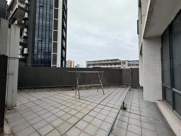 【多图】领江公馆,广州塔租房,次新低密度小区 南向大三房 带私家露台