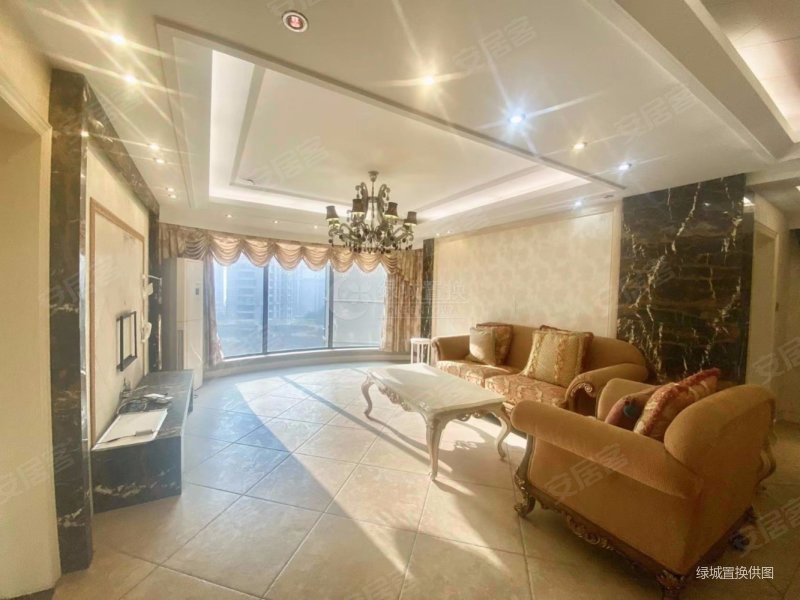 皇冠花园(一期) 中间楼层采光好 南北通透 近医院 出行方便