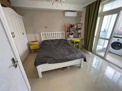 上海浦东金桥近地铁,小区环境优美交通便利家具齐全配套完善精装修朝南主卧出租房源真实图片
