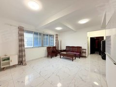 海口龙华滨海嘉陵大厦，对面（仙乐花园）精装3房，押一付一，民水民电出租房源真实图片