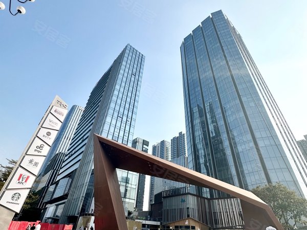 广州黄埔鱼珠保利鱼珠港(商住楼)可以短租 保利鱼珠港 三溪地铁口一百